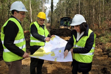 Instituciones gallegas visitando obras de A Coruña