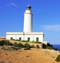 Un espacio para la cultura en el faro de La Mola en Formentera