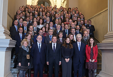 Participantes en la jornada junto al ministro de Agricultura, Pesca y Alimentación en funciones, Luis Planas